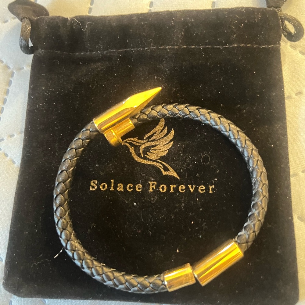 Black and Gold Men's leather 8.25 inch gold plated Bracelet. Bought in Rome🇮🇹